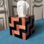 boîte à mouchoirs en marqueterie de paille